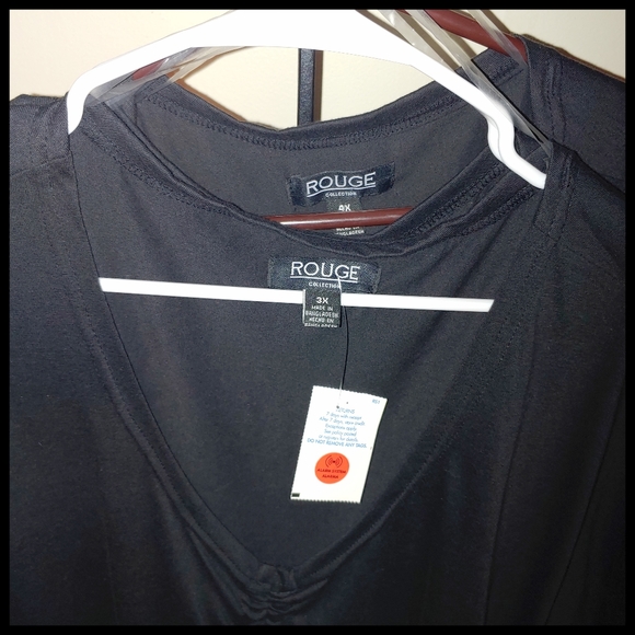 Rouge Collection Black T-shirt - Picture 5 of 5